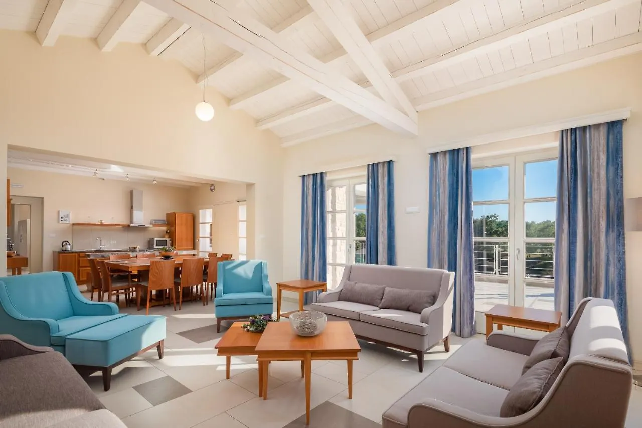 Istria Nuova Luxury Villas Režanci 5*,  Croácia