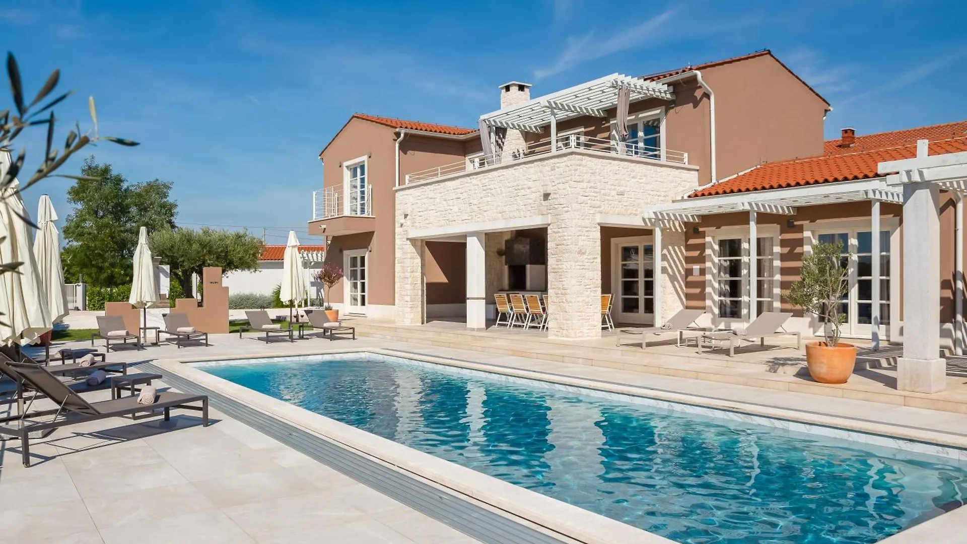 ***** Aldeamento Turístico Istria Nuova Luxury Villas Režanci Croácia